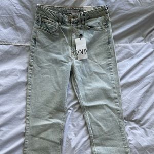 Jeans Zara high rise woman, New with tag
